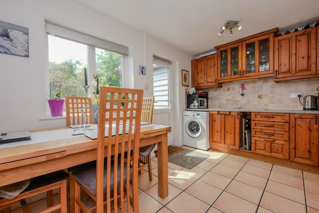 14, Ash Close, Watlington photo 4