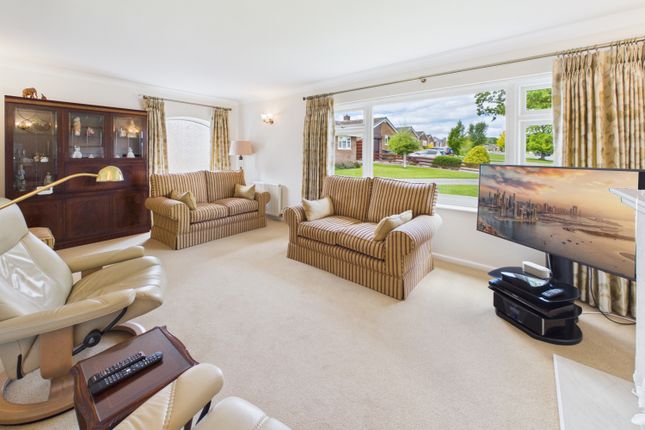 76, Melbourne Avenue, Dronfield photo 4