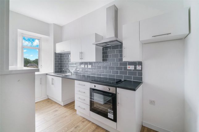 2/L, 35, Holmhead, North Ayrshire photo 4
