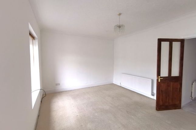 24a, Church Street, Bedwas photo 4