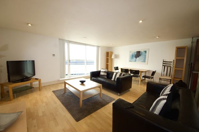 Thumbnail Duplex to rent in Newton Place, London