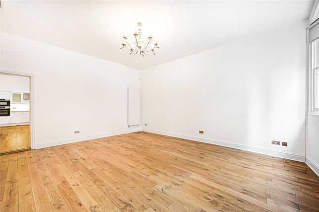 Terraced house to rent in Egerton Gardens Mews, London