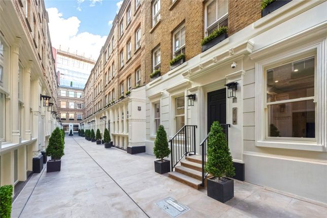 Flat for sale in Pinks Mews, Holborn