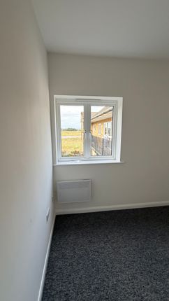 13 Henley Place, London Road, Teynham photo 3