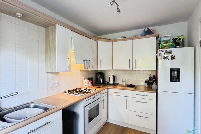 126, Raymond Fuller Way, Ashford photo 2
