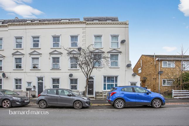2-bed flat on Flat 2, 137, Beulah Road, Thornton Heath, £270,000