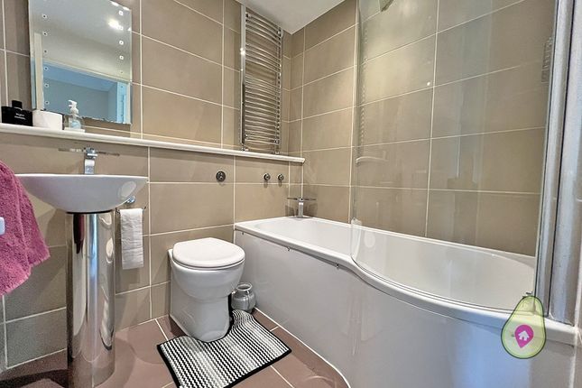 Williamson Close, Wokingham photo 4