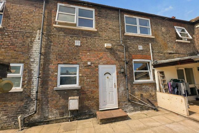 1-bed flat on 2 The Old Bakery Cowper Street, Luton, £130,000