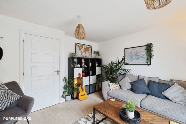 7, Willow Road, Cotgrave, Nottingham photo 4