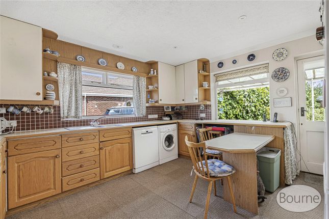 4, Clinton Close, Woking photo 4