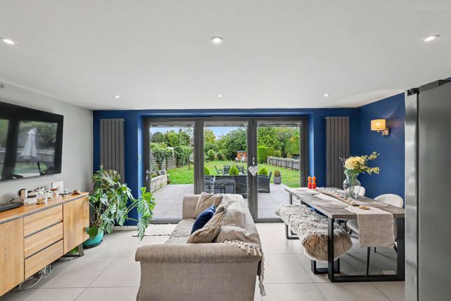 76 Melbourn Road, Royston photo 3