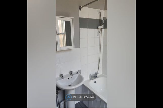 A, Flat, Batley photo 2