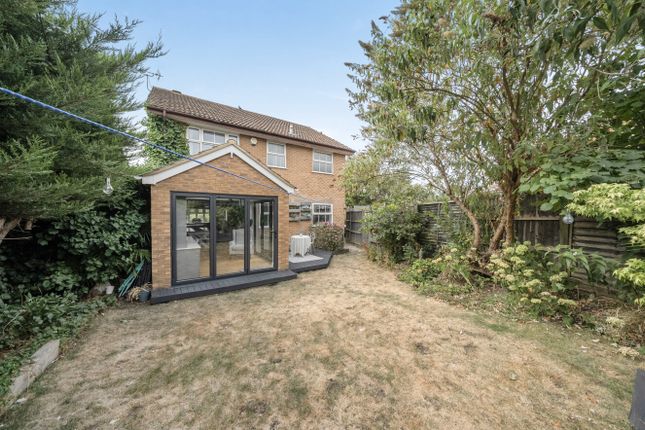 17, Doddington Close, Lower Earley photo 2