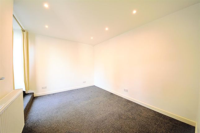 373B Archway Road, London photo 3
