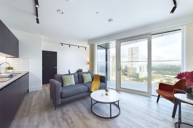 Thumbnail Flat to rent in Icon Tower, 8 Portal Way, Acton, London