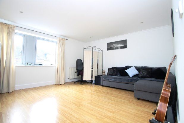 Flat to rent in 94-98 High Street, West Wickham