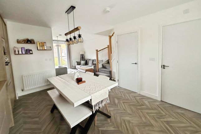 28, Hilcote Drive, Mansfield photo 4