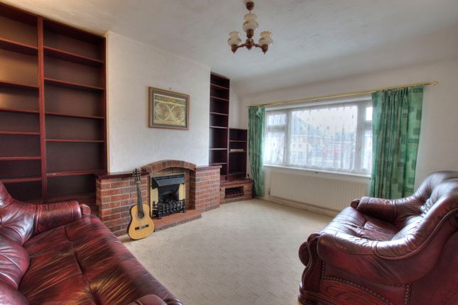 44, Barnes Avenue, Warrington photo 5