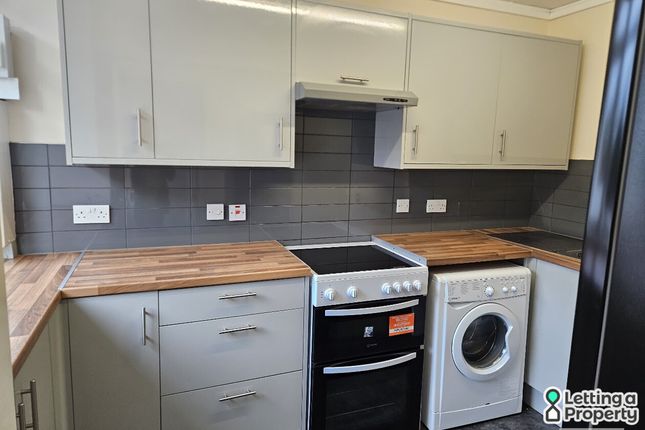 Flat 2, Beaulieu Road, Southampton photo 3