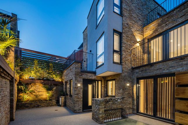 Thumbnail Property for sale in Coachworks Mews, Pattison Road, Hampstead