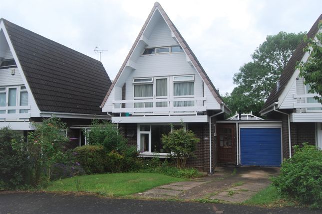 Link-detached house for sale in Grafton Close, Redditch