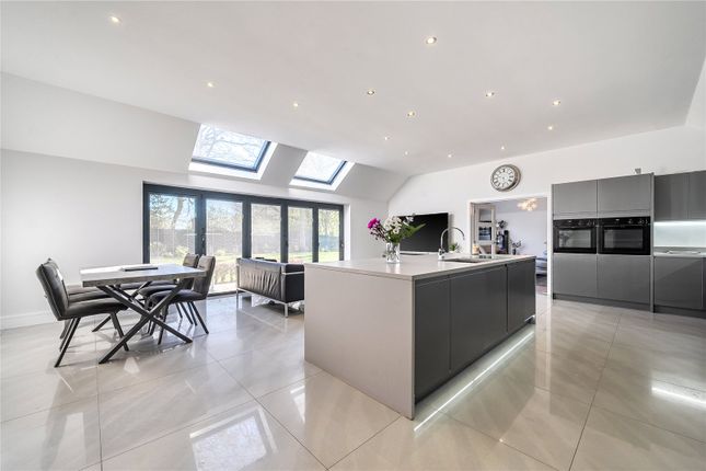 17, Grove Vale, Chislehurst photo 3