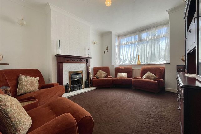 248 Chickerell Road, Weymouth photo 2