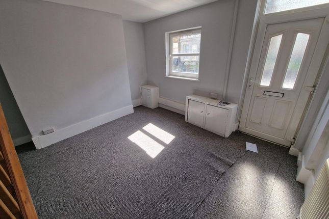 Terraced house to rent in London Road, Dover