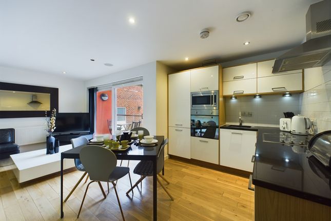 Flat to rent in The Sawmill, Dock Street