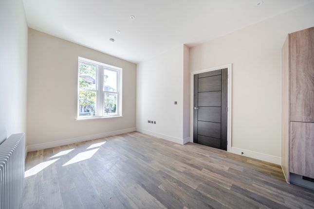 St Johns House- Apartment 3,, Juniper Gardens, Hampshire photo 3