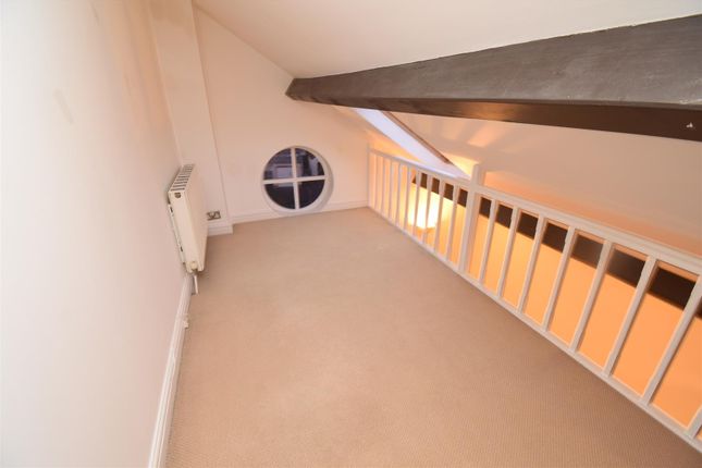 Flat to rent in Cliff Court, Blacker Lane, Crigglestone