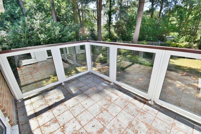 Apartment 5, Golf Links Road, Ferndown photo 4