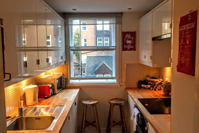 Flat to rent in Castle Wynd South, Grassmarket