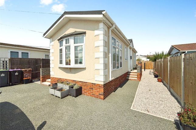2-bed caravan on 22, Ambleside Park, Lincoln, £105,000