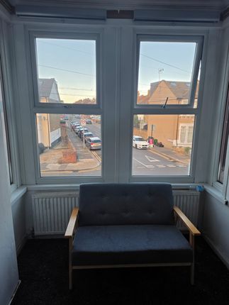 137, Wanstead Park Road, Ilford photo 3