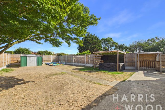 173 Frinton Road, Holland-On-Sea, Essex photo 4