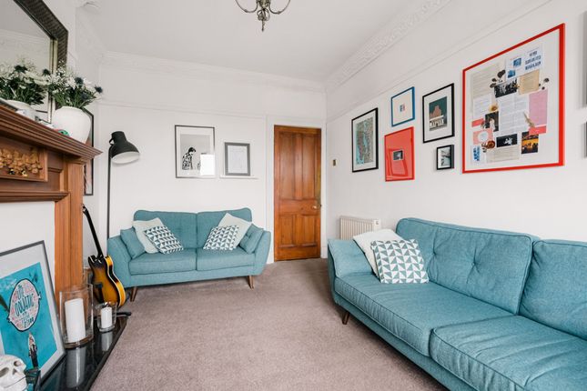 3/2 15 Garrioch Quadrant, Glasgow photo 5