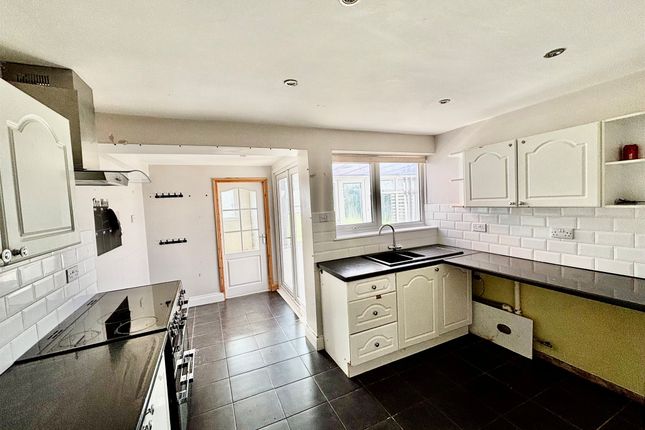 54, Queen Street, Peterborough photo 5