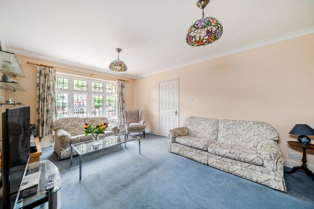 139, Tudor Drive, Kingston Upon Thames photo 4
