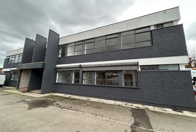 Office to let in Park Road Estate, Altrincham