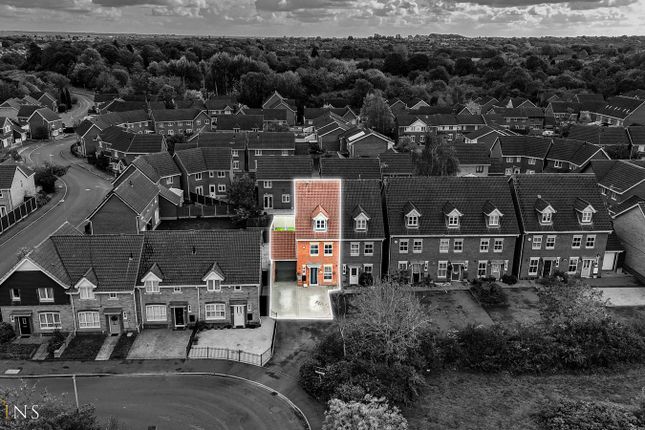 Lilleburne Drive, Warwickshire photo 2