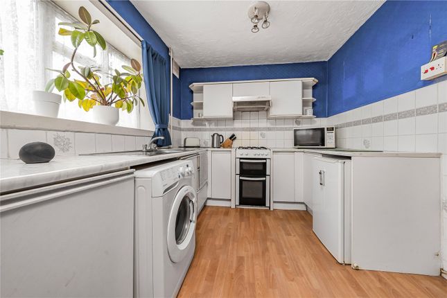 Flat 16,, Moffat Court, Wimbledon photo 3