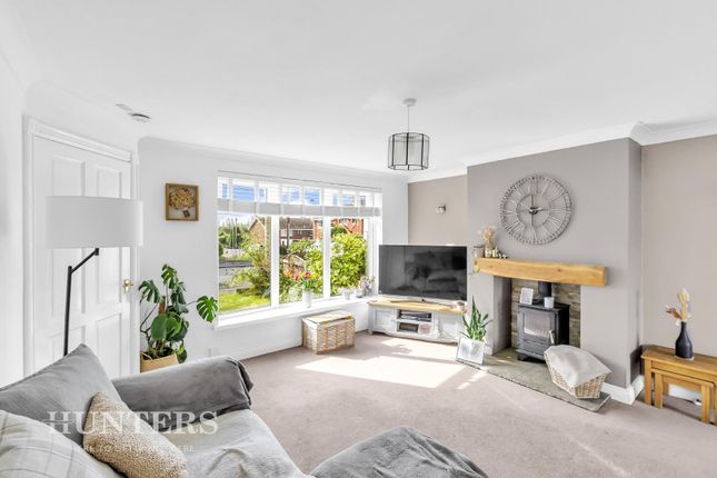 12, Ashbourne Close, Wardle photo 2