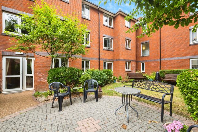 31, Montpelier Court (Exeter), Exeter photo 2