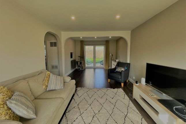 9, Brambletye Road, Crawley photo 5