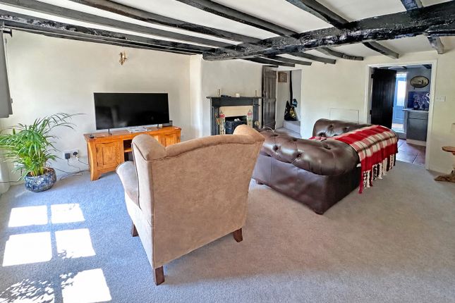 6 Moles Cottages, Exeter photo 3