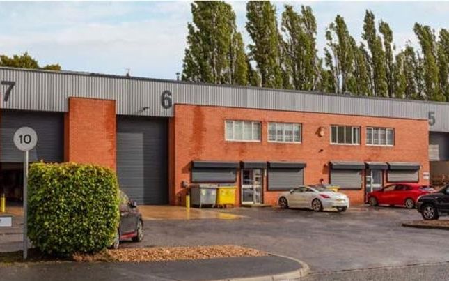 Light industrial to let in Unit 6 Parkside Industrial Estate, Glover Way, Leeds, West Yorkshire