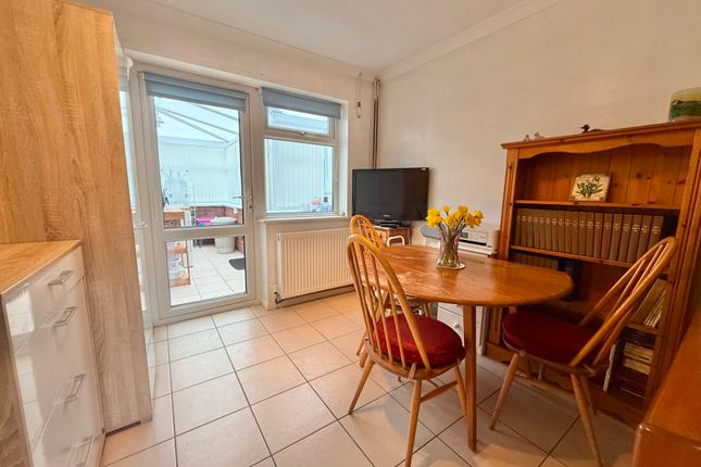 22, Helsby Road, Lincoln photo 3