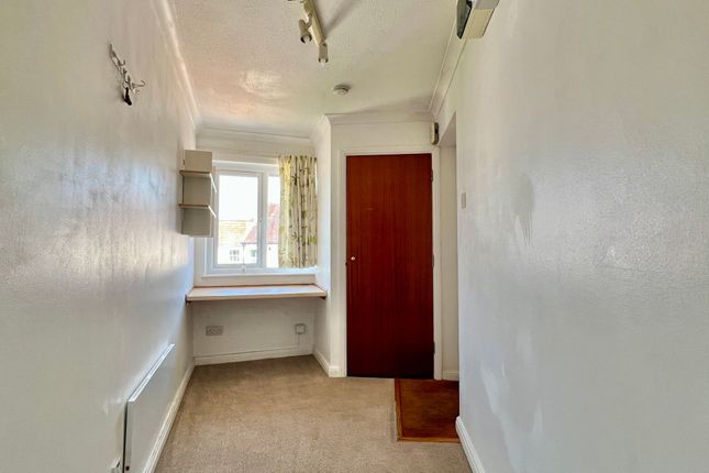 Flat 10, Dovetail Court Park Street, Taunton photo 4