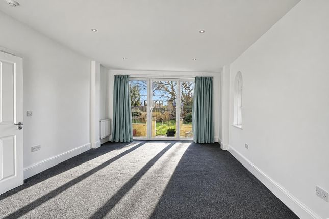 1, Welbeck Avenue, Hove photo 2
